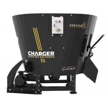 Вертикальный смеситель-кормораздатчик CELIKEL CHARGER V2 LE