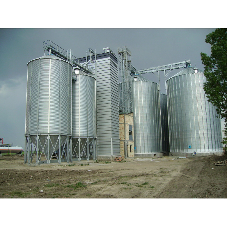 Циклическая шахтная зерносушилка Strahl 7000FR